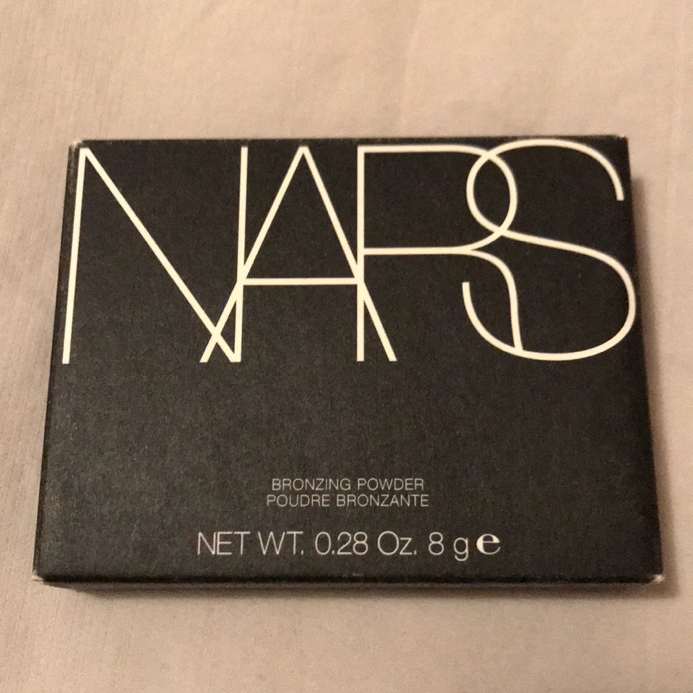 NWT Nars bronzing powder in laguna
